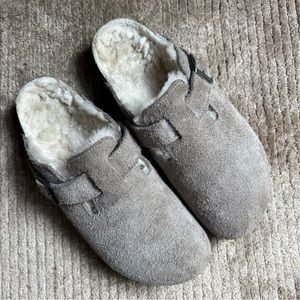 Birkenstock Boston Shearling size 37 EUC Stone Coin